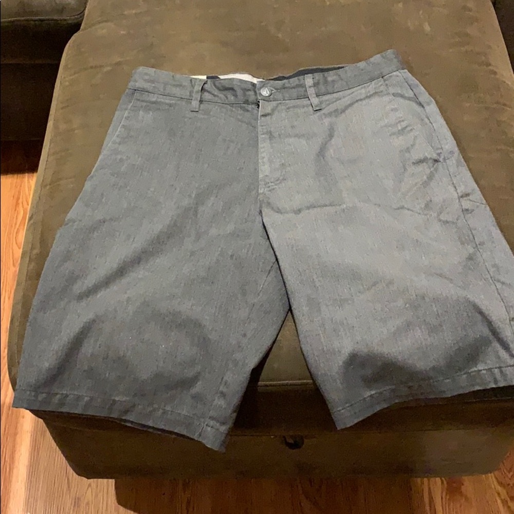 Volcom shorts 32 waist Grey